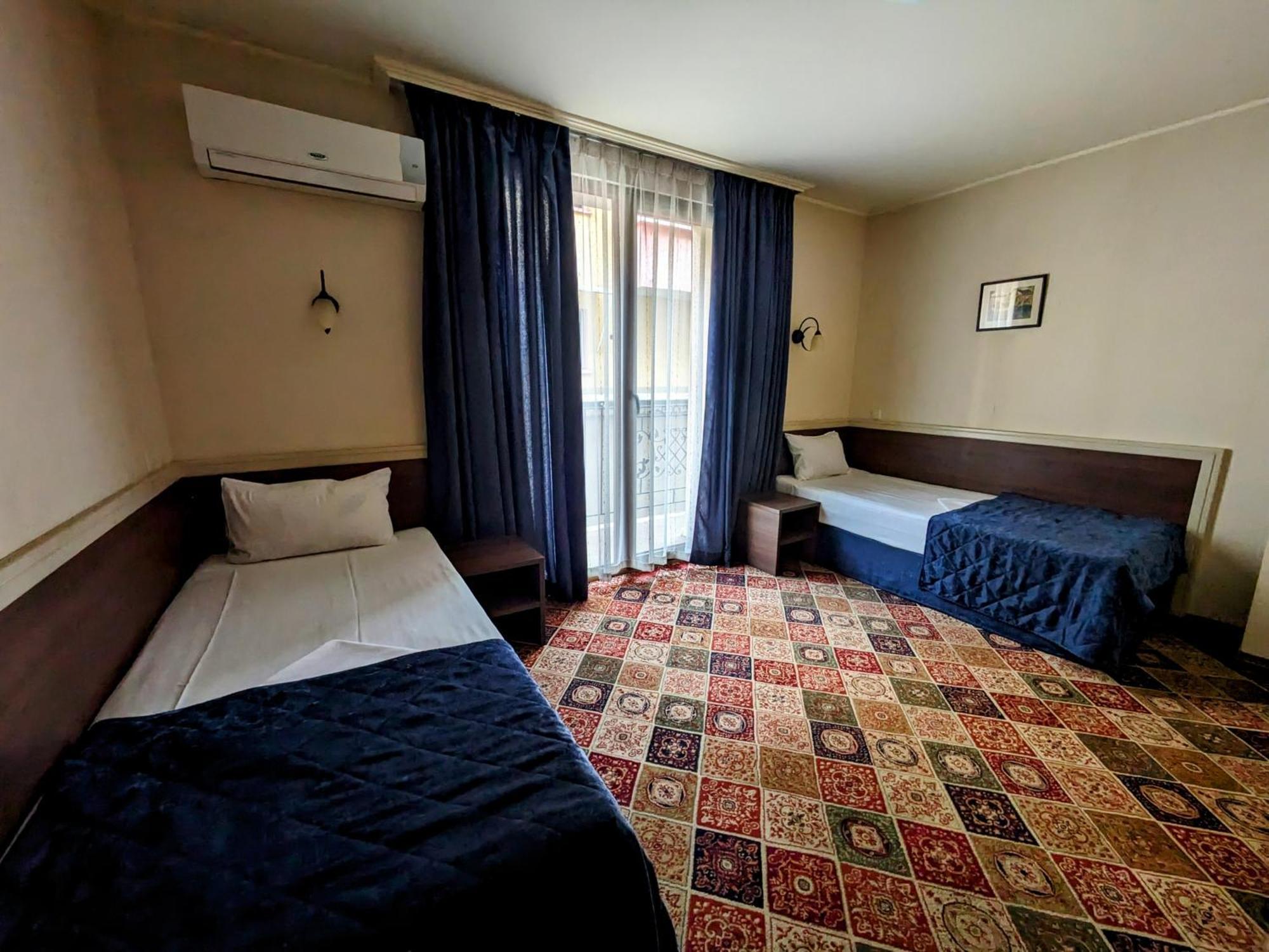 Hotel La Roka Стара-Загора Экстерьер фото
