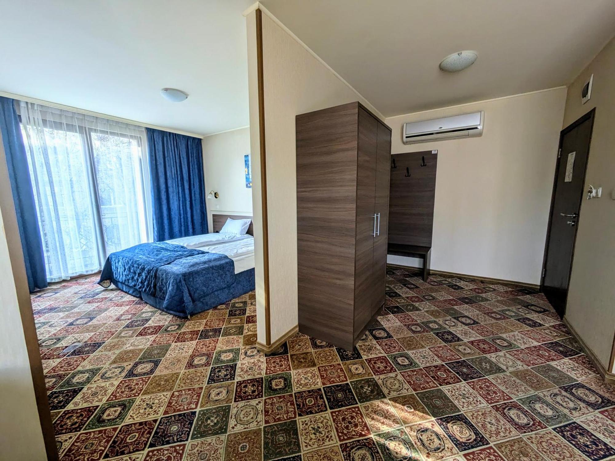 Hotel La Roka Стара-Загора Экстерьер фото