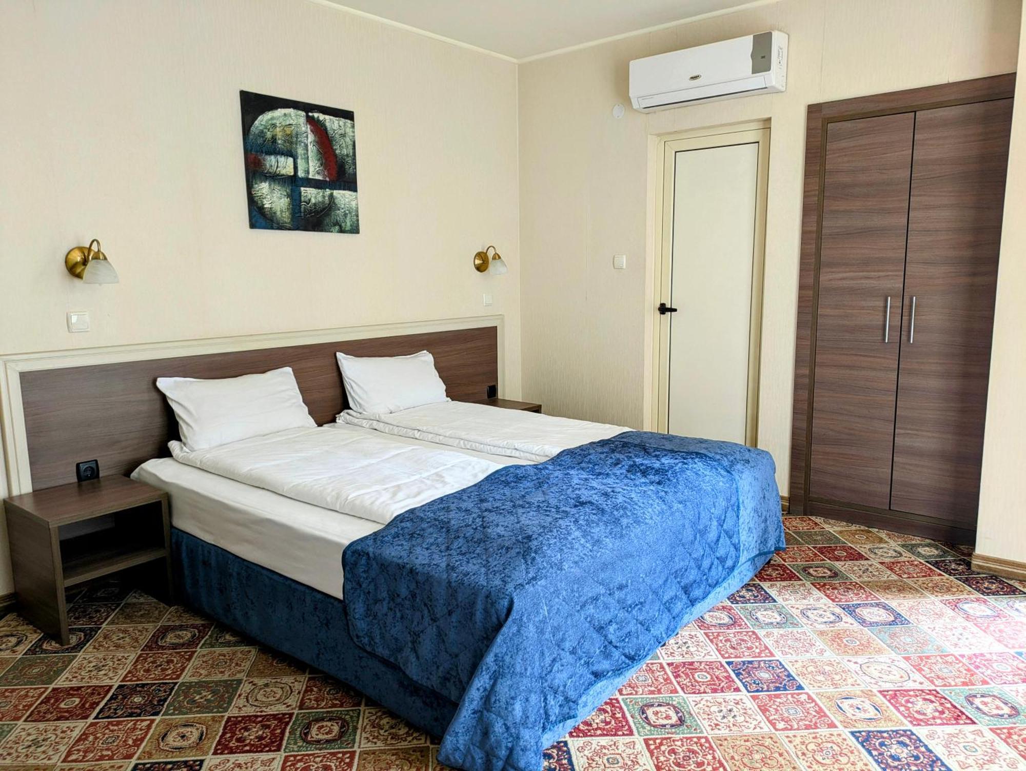 Hotel La Roka Стара-Загора Экстерьер фото